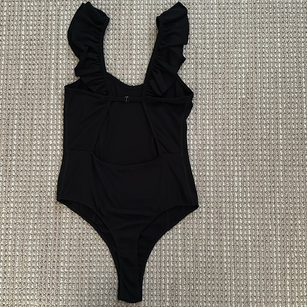 STILLWATER RUFFLE STRAPS BODYSUIT - Picture 3 of 5